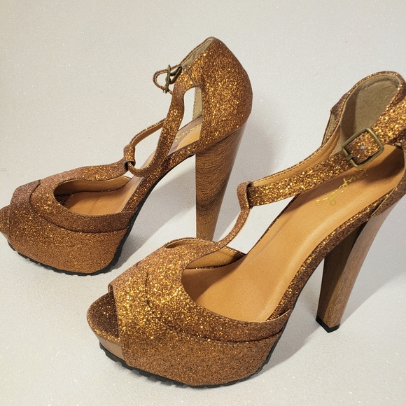 QUPID Sparkle Bronze Peep Toe Platform Thick Stilettos with T-Strap Sz 8.5 - Picture 6 of 10